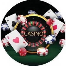 Layar permainan Lightning Dice menampilkan tiga dadu dan multiplier kilat di antarmuka ponsel pagarslot